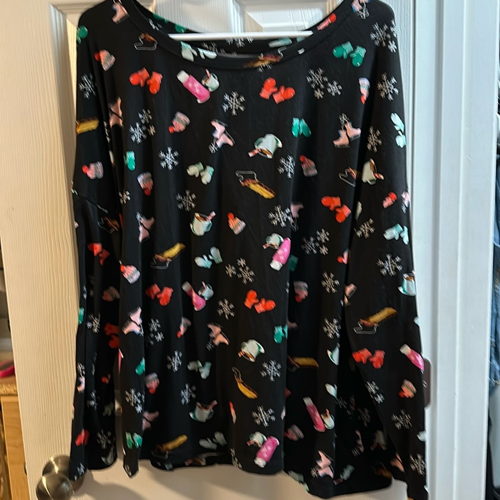 Lot Of (5) Long Sleeve Pajama Tops